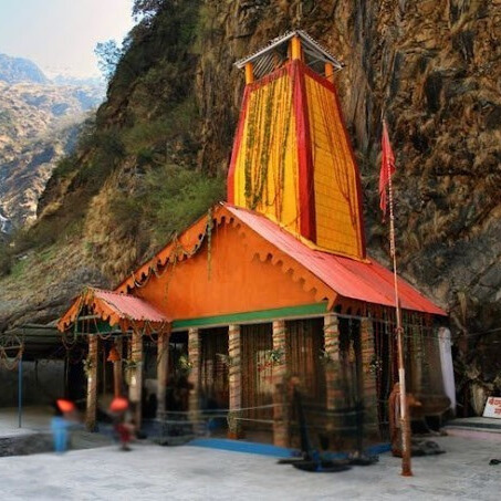 yamnotri-temple-travelsthan